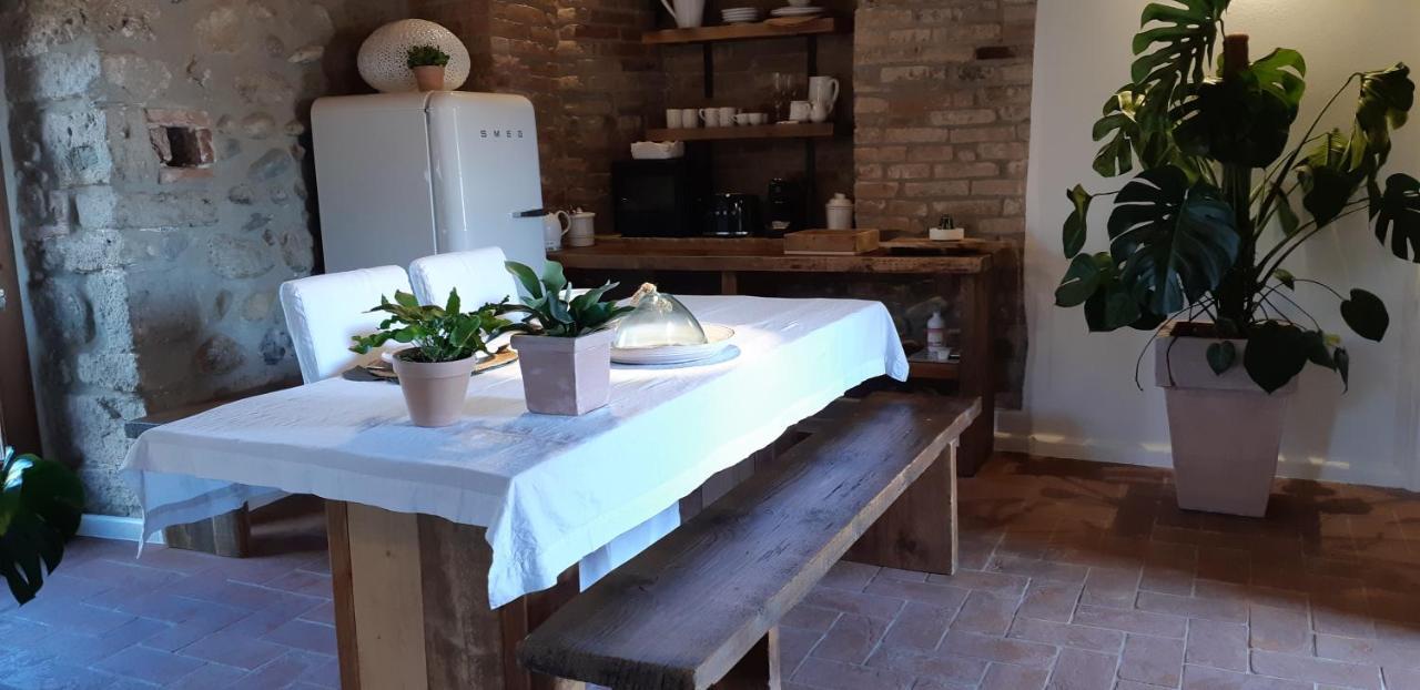 Bed and Breakfast La Torre Medioevale Marne di Filago Exterior foto