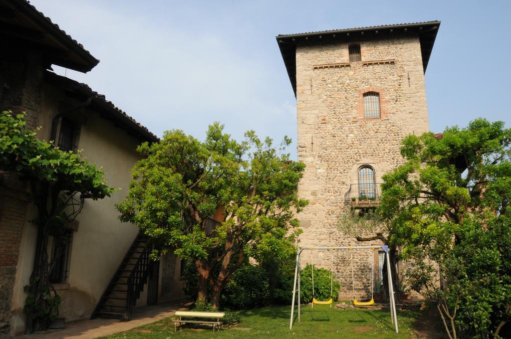 Bed and Breakfast La Torre Medioevale Marne di Filago Exterior foto