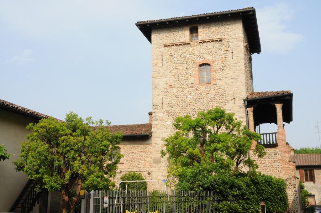 Bed and Breakfast La Torre Medioevale Marne di Filago Exterior foto