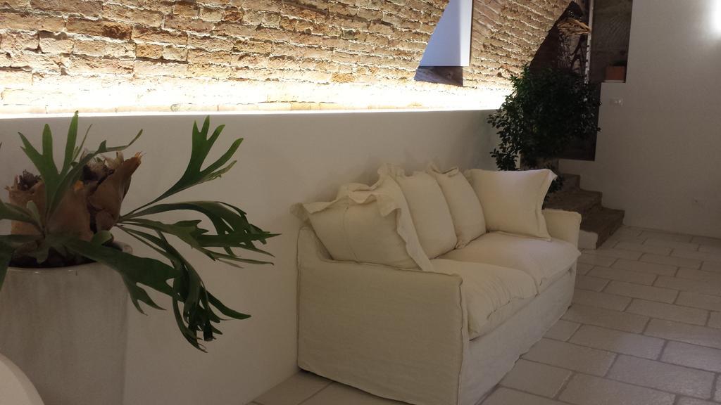 Bed and Breakfast La Torre Medioevale Marne di Filago Exterior foto