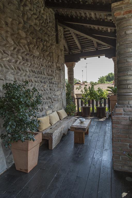 Bed and Breakfast La Torre Medioevale Marne di Filago Exterior foto