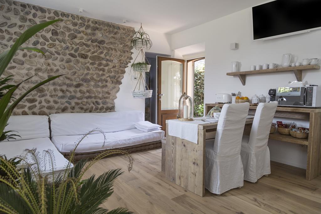 Bed and Breakfast La Torre Medioevale Marne di Filago Exterior foto